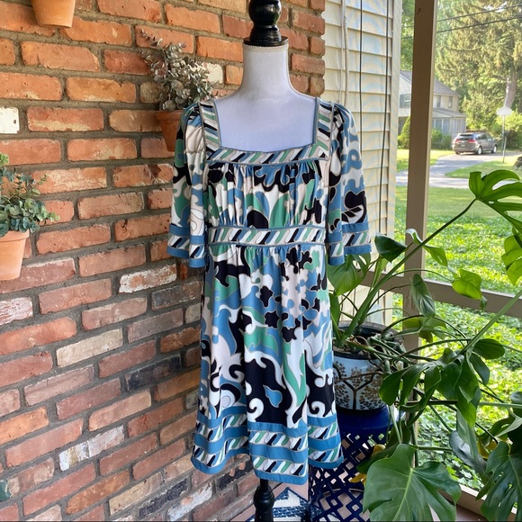BCBGMaxAzria Dresses & Skirts - BCBGMaxAzria Peasant Dress